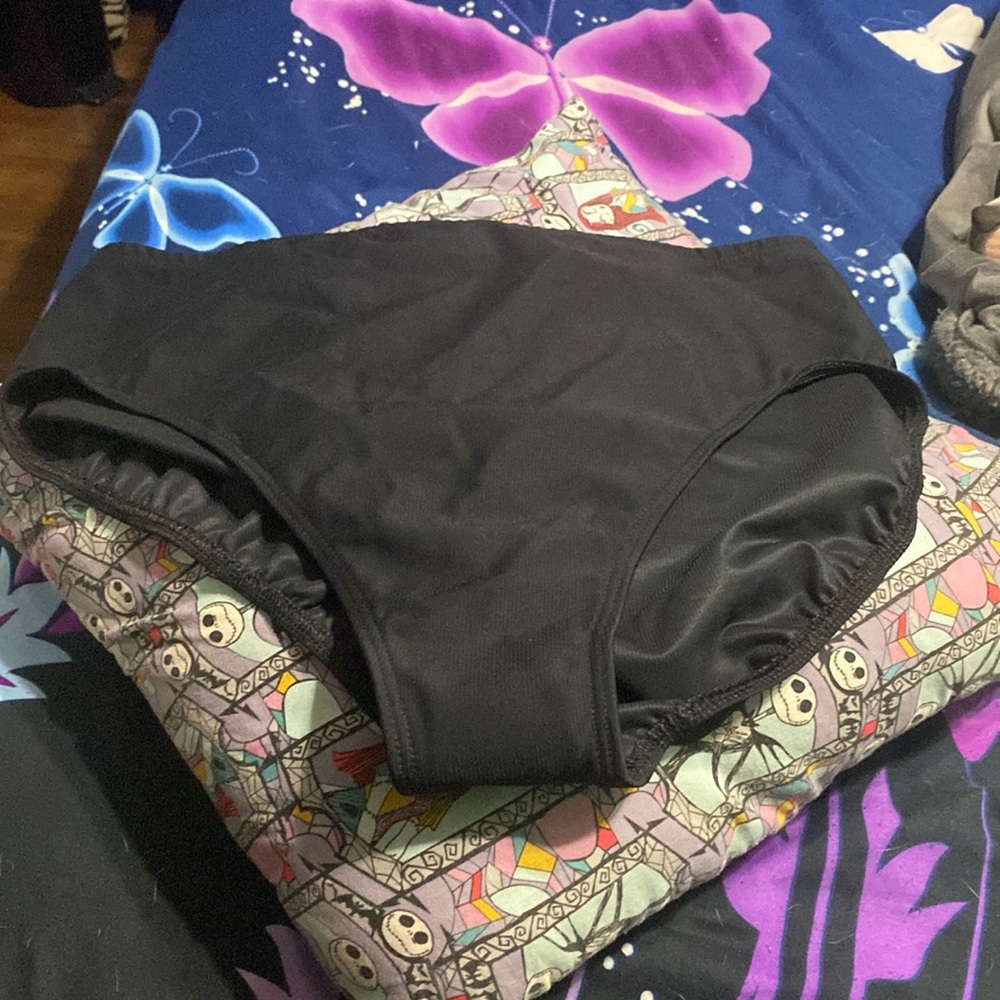 NWT miraclesuit black bikini bottom size 16